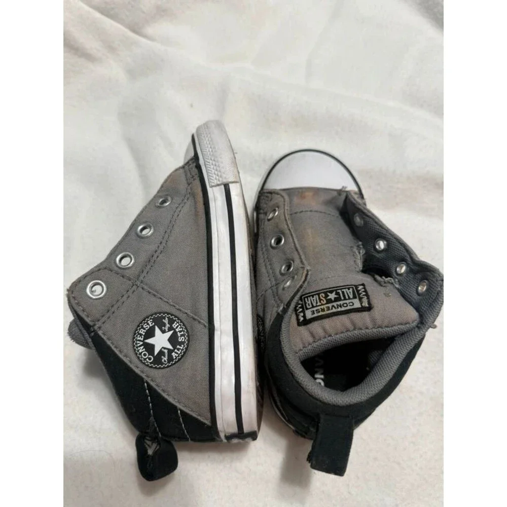 Male infant Converse sneakers size 8